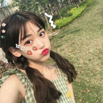 飘动的红丝带 海报